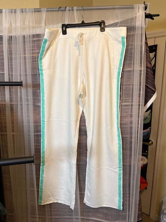 Victoria's Secret Pants - Victoria's Secret XL White Wide Leg Side Stripe Raw Hem Sweatpants